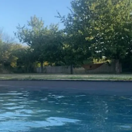 Дом отдыха Charmante Maison Xviiieme Renovee Avec Piscine Et Terrasse, Proche Riviere Et Pistes Cyclables - Fr-1-426-99