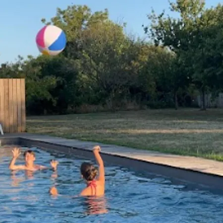 Charmante Maison Xviiieme Renovee Avec Piscine Et Terrasse, Proche Riviere Et Pistes Cyclables - Fr-1-426-99