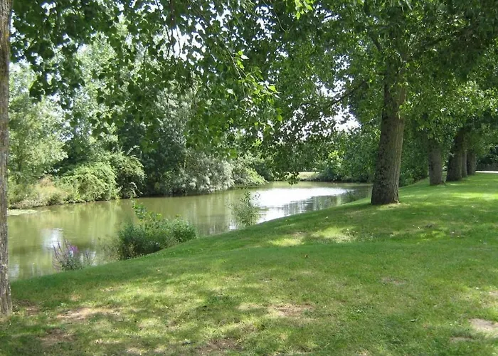 Charmante Maison Xviiième Rénovée Avec Piscine Et Terrasse, Proche Rivière Et Pistes Cyclables - Fr-1-426-99 Fontenay-le-Comte