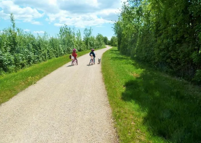 Сasa de vacaciones Charmante Maison Xviiième Rénovée Avec Piscine Et Terrasse, Proche Rivière Et Pistes Cyclables - Fr-1-426-99 Fontenay-le-Comte